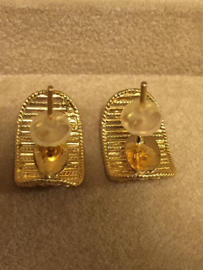 K18イエローゴールドピアス18k 18金　750