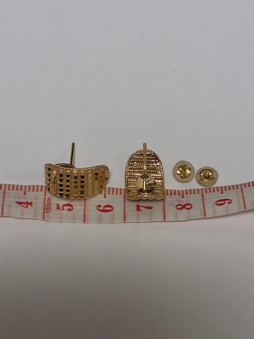 K18イエローゴールドピアス18k 18金　750