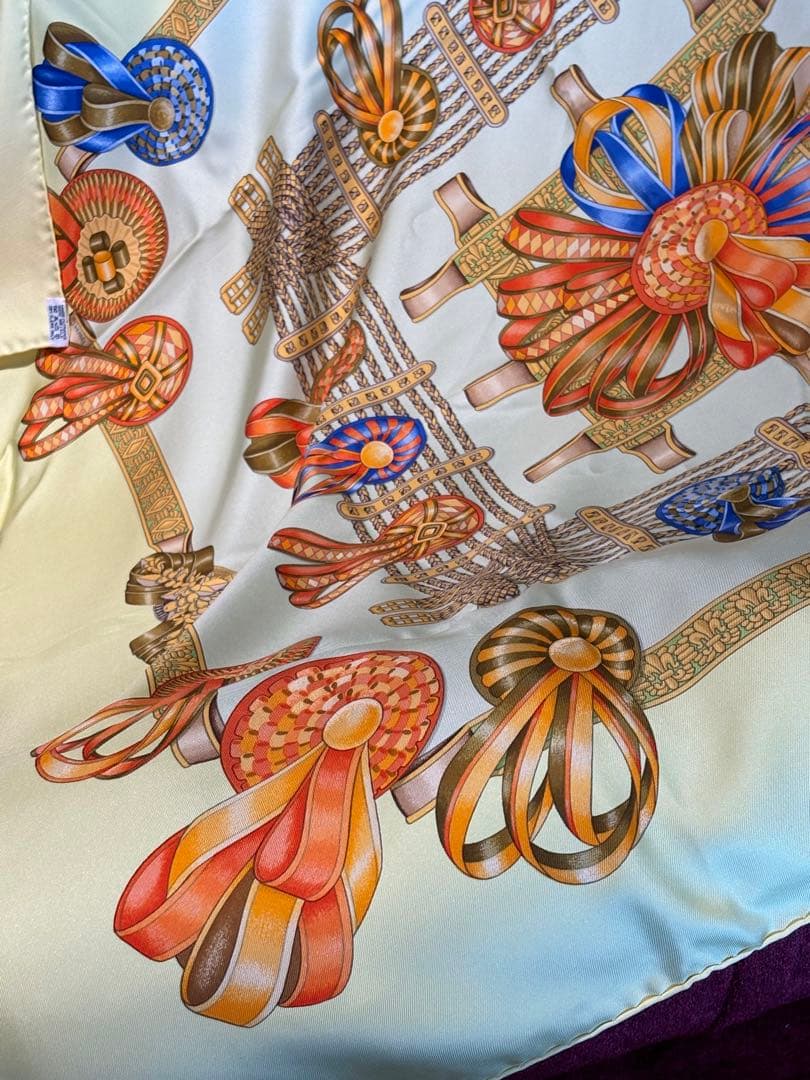 HERMES エルメス カレ90 馬のリボン飾り スカーフ