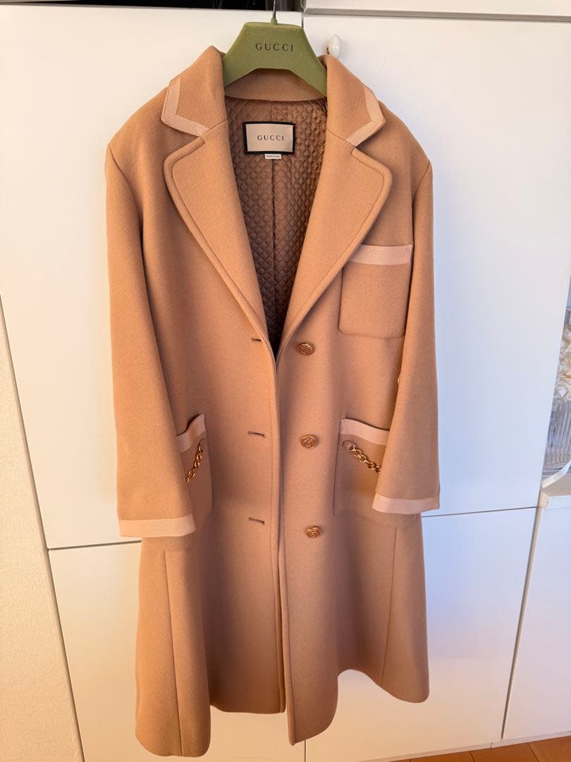 GUCCI ベージュ ロングコート GUCCIのハンガー付き