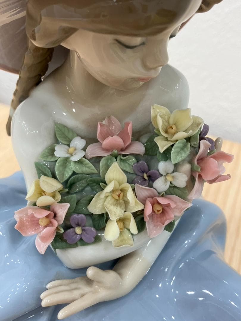 【美品】リヤドロ　花の香りにつつまれて　置物 人形