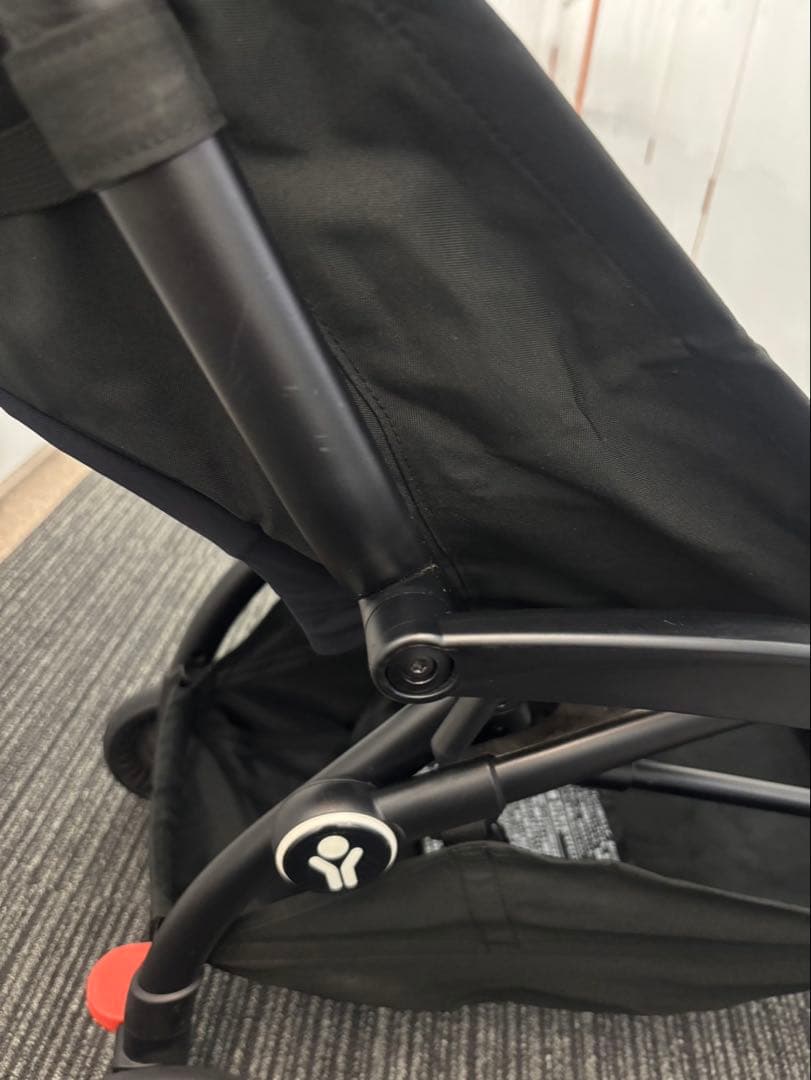 美品❗️ストッケヨーヨー３　ベビーカー　フレームはブラック、シートカラーはアクア