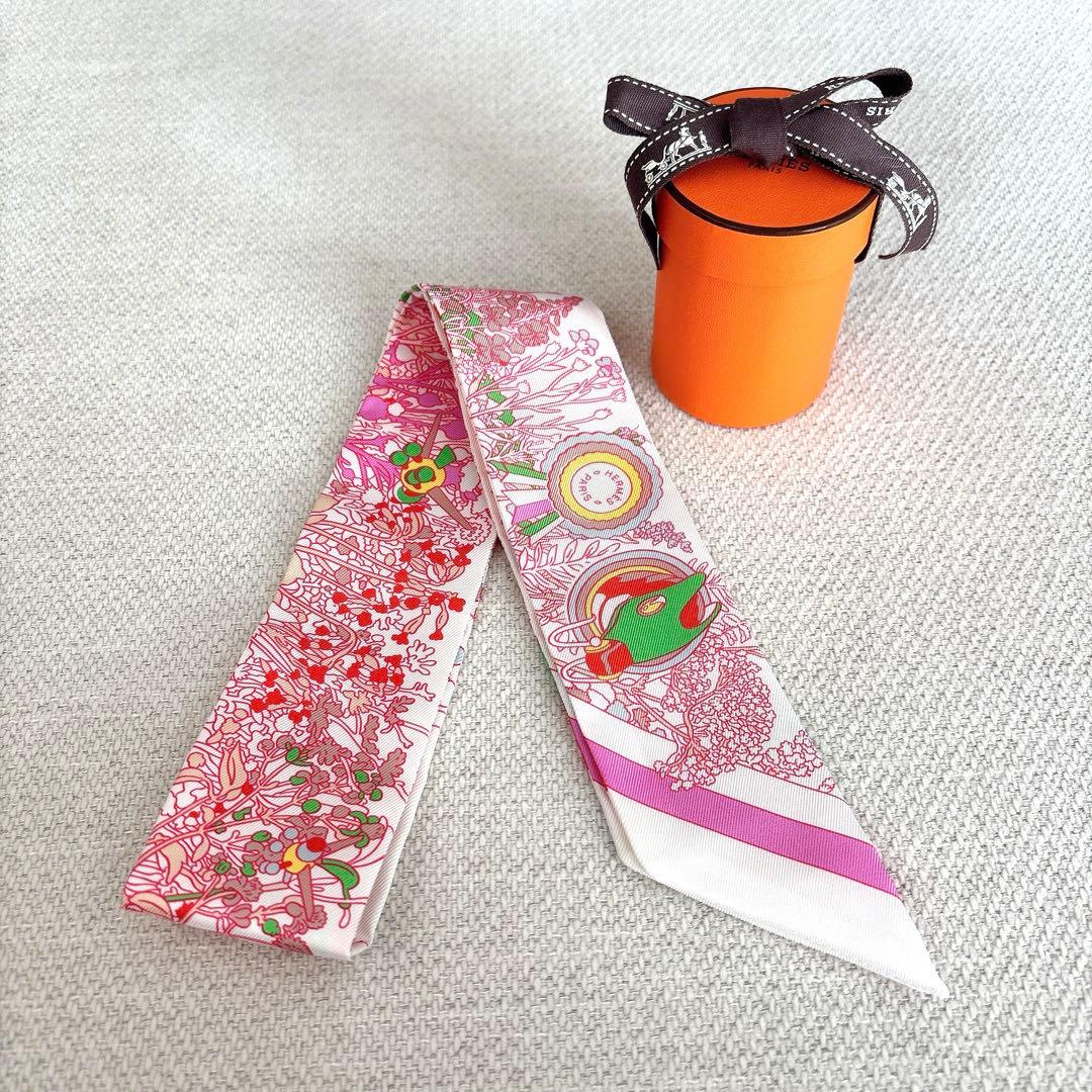 【新品未使用タグ付き】HERMES エルメス ツイリー ポニー・ピット・ストップ