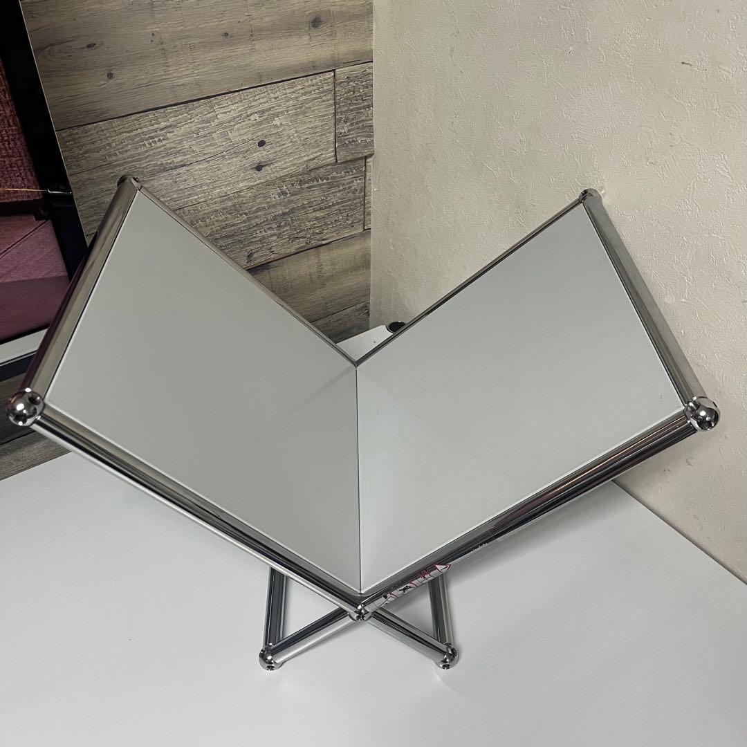 USM Haller ハラーシステム book stand 色：ライトグレー