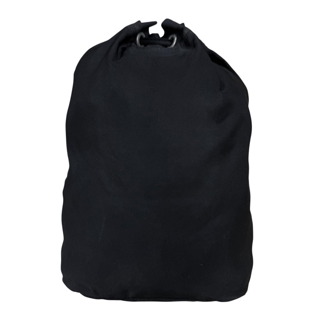 PRADA プラダ 三角ロゴ 巾着ポーチ バニティ バッグ ナイロン 黒 白タグ