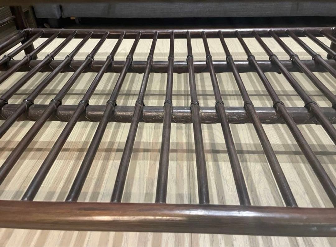 カサブランカ　ガラスローテーブル