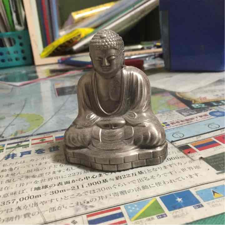 大仏の置物