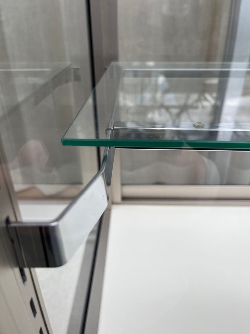 ◆引き取り限定◆エクシード　ガラスショーケース　24万　ストック付き　　照明付き