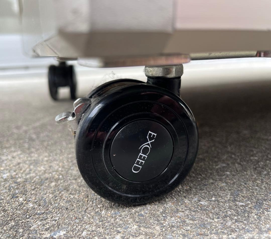 ◆引き取り限定◆エクシード　ガラスショーケース　24万　ストック付き　　照明付き