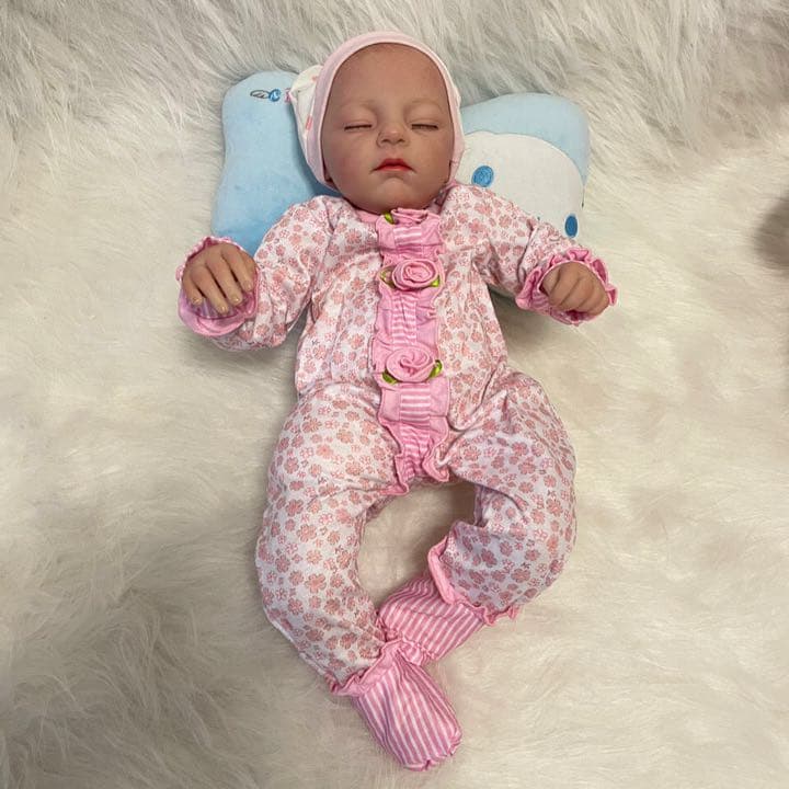 リボーンドール     可愛らしい 赤ちゃん人形