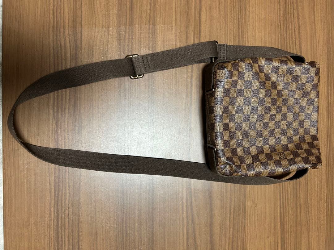 M*n様 Louis Vuitton ダミエメッセンジャーバッグ