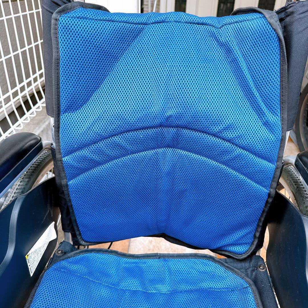 ケアテックジャパン　自走式車椅子　折りたたみ車椅子