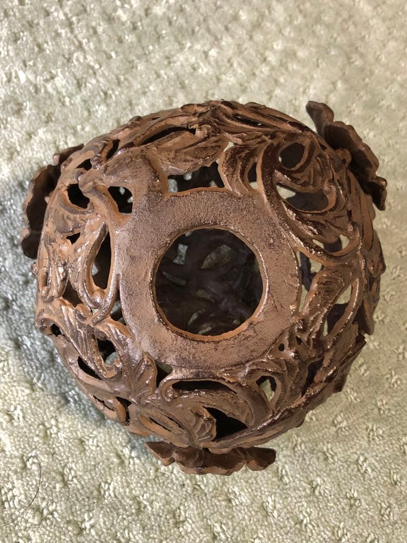 玉乗り 獅子 置物　狛犬 シーサー 金属製 台付き