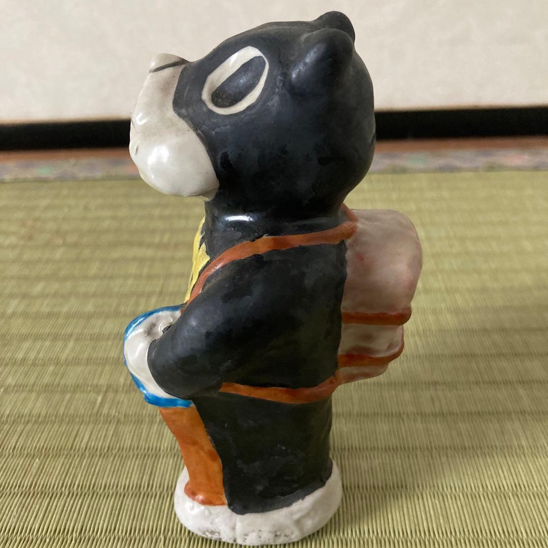 昭和初期のノラクロ三等兵の陶器製の人形になります