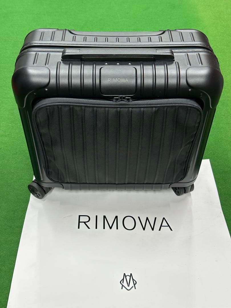 【RIMOWA】コンパクトスーツケース