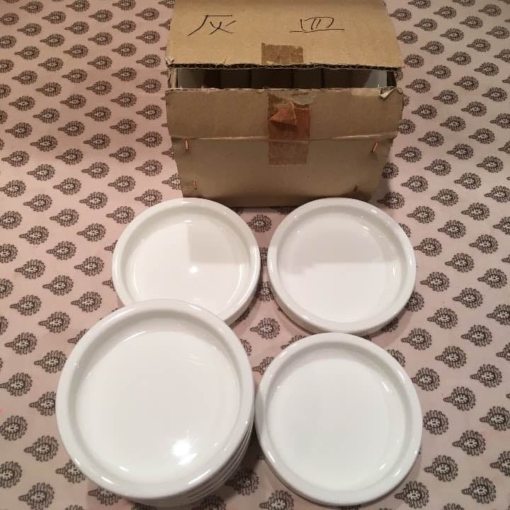 ノリタケボーンチャイナ 灰皿 セット 在庫確認の為購入前コメントください。