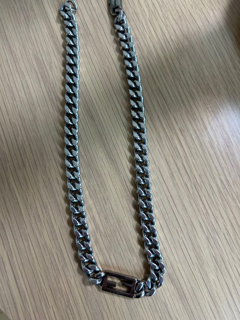 FENDI バゲット ネックレス