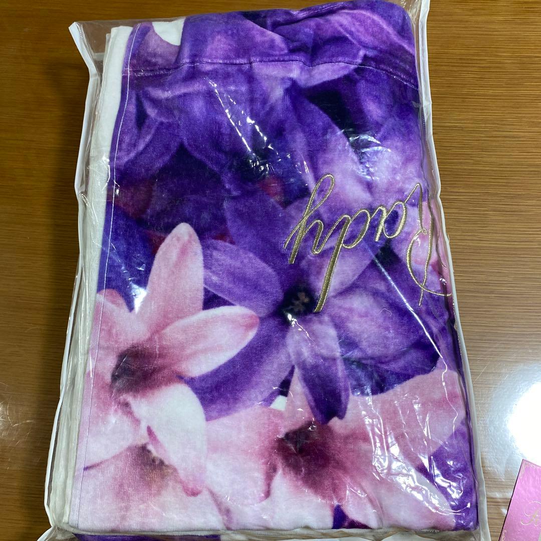 未使用品　RADY タオルケット