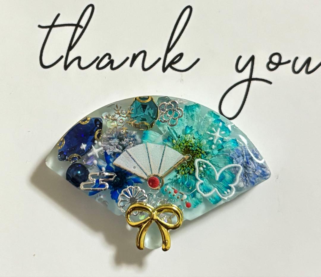 再販不可。センス♡かすみ草♡レジンヘアゴムブローチ