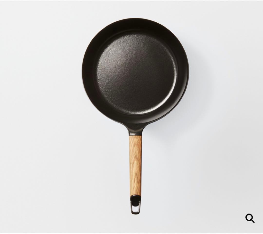 【美品】VERMICULAR FRYING PAN24センチ レシピ本