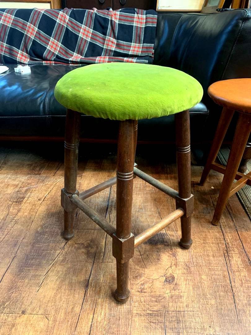 ヴィンテージグリーンモケット丸椅子