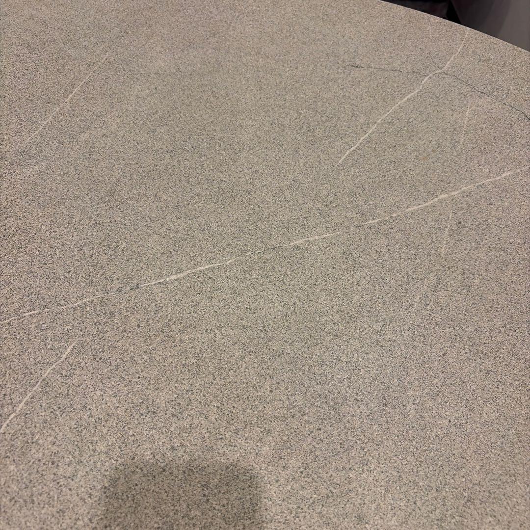 カリガリス　ダイニングテーブル　円形　美品