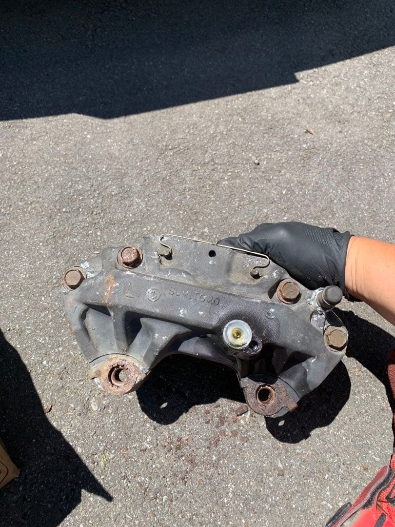 最終値引き！！80スープラフロントキャリパー左右セット