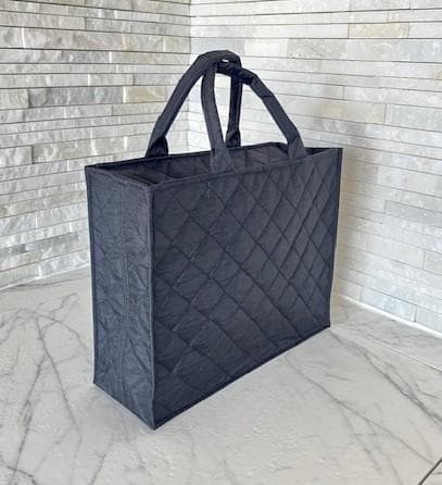 お受験バッグ　黒　自立　保護者会で大活躍　キルティングトート　ファスナー付き