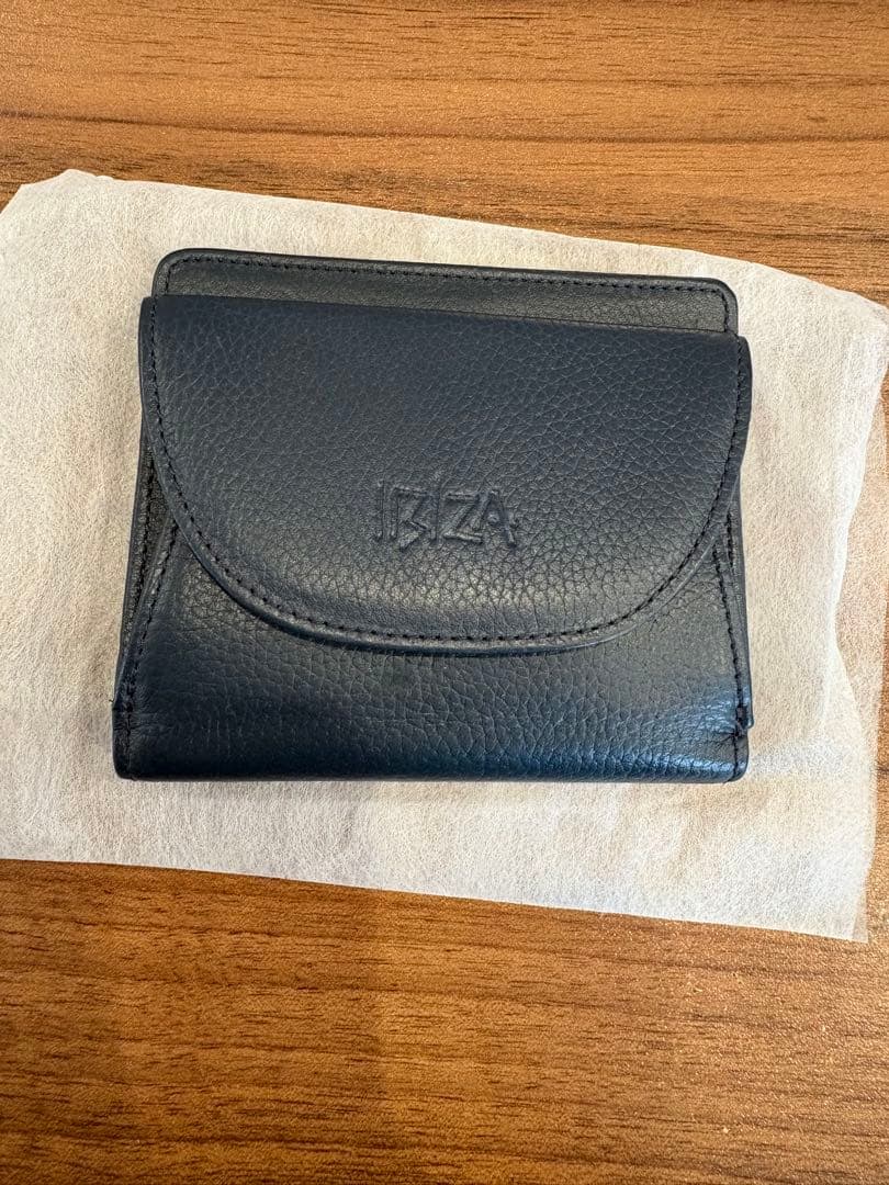 イビサ　二つ折り財布　本革