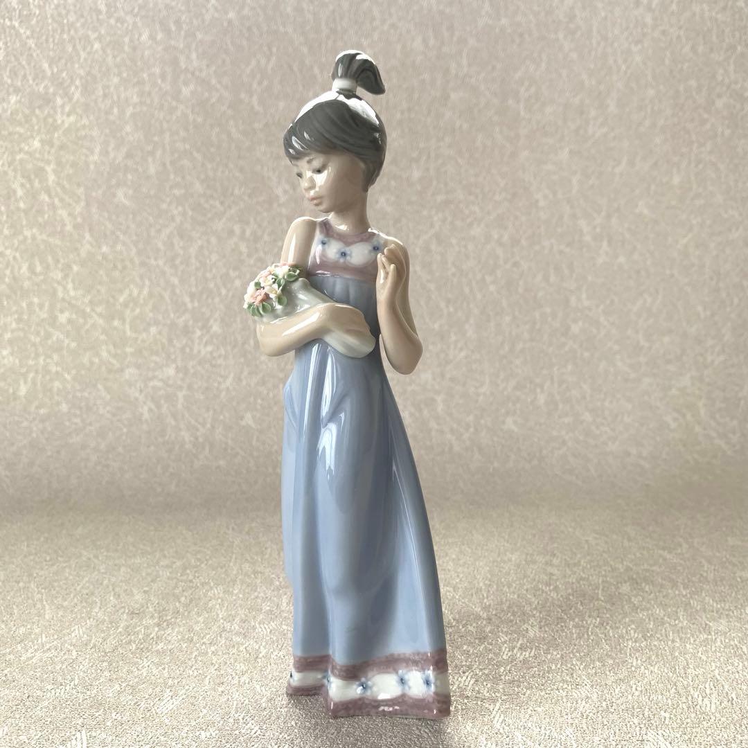 LLADRO リヤドロ 『 春の訪れ 』 置物