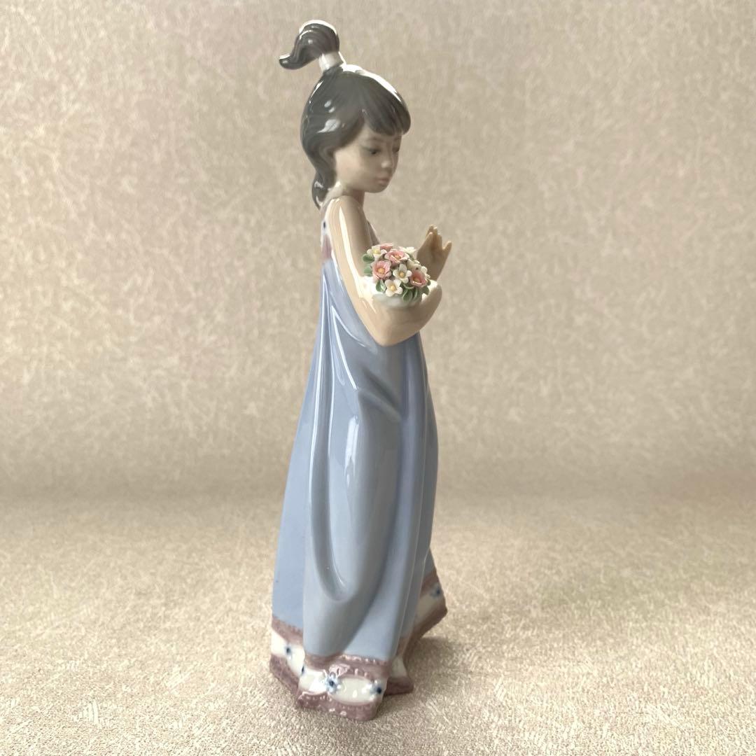 LLADRO リヤドロ 『 春の訪れ 』 置物