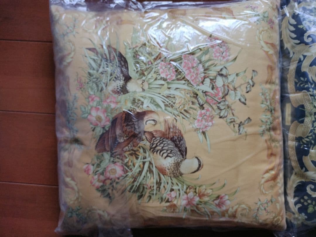 フェラガモ　クッション　2個セット