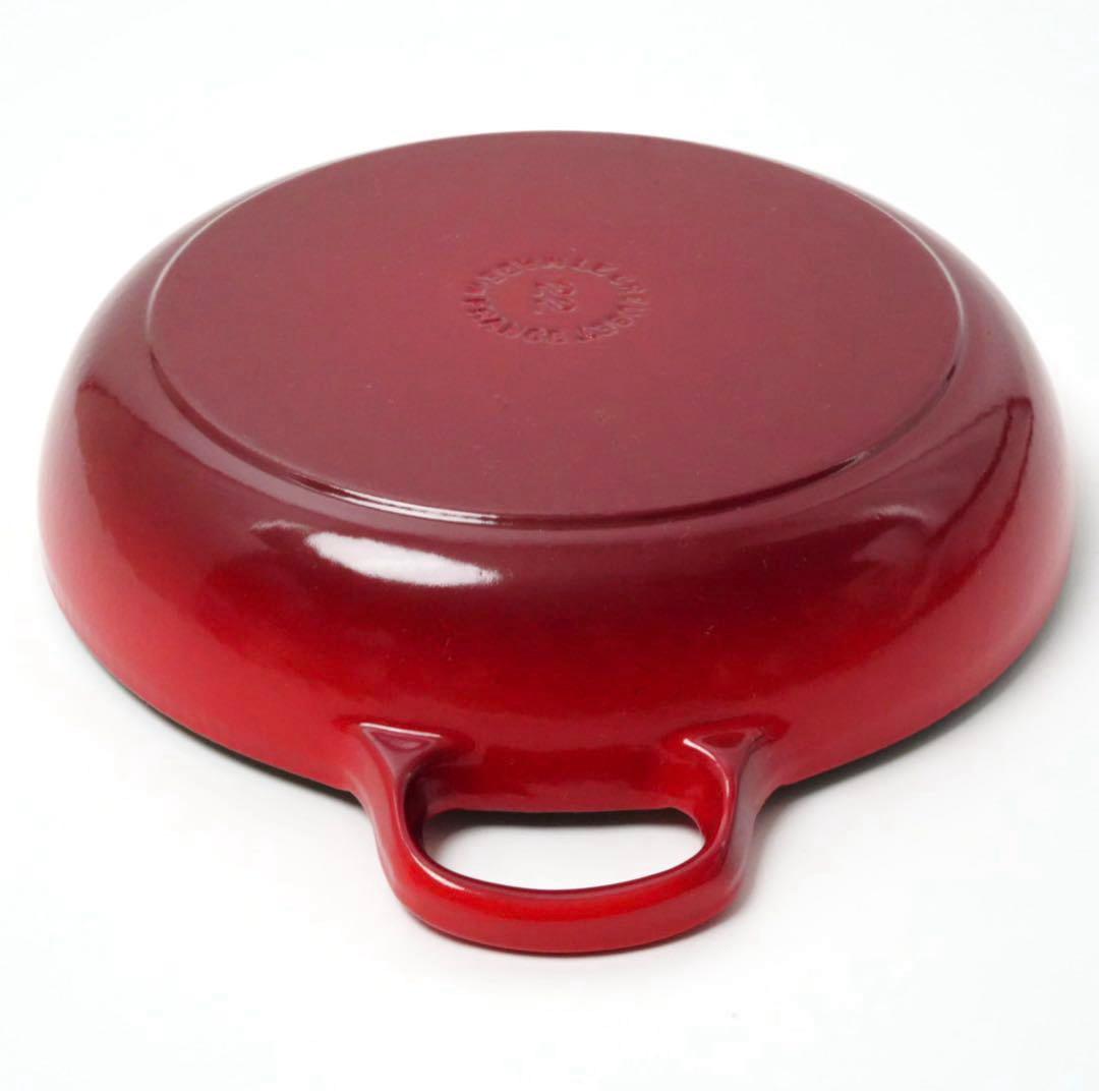 【美品】LE CREUSET　ビュッフェキャセロール　チェリーレッド　22cm