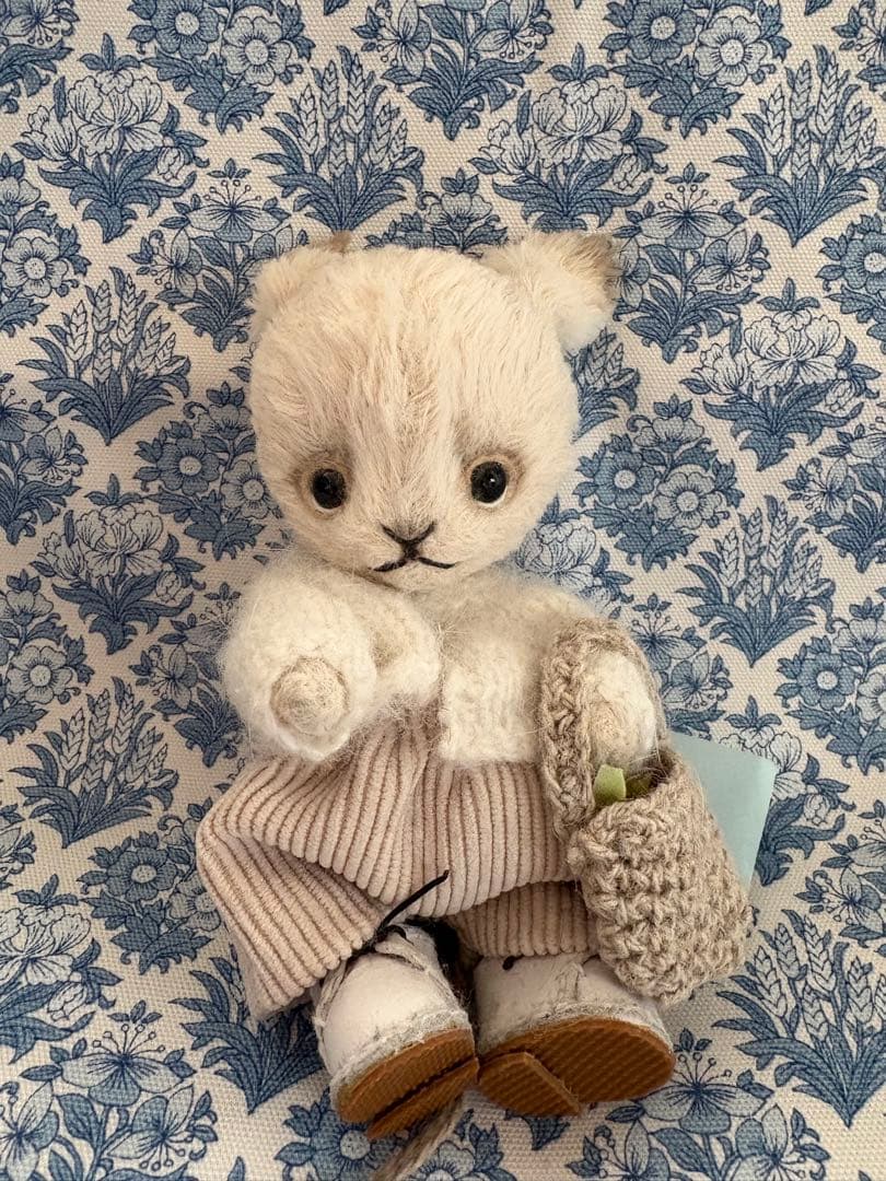 ロシア作家　うさぎちゃん　2 テディベア作家　アーティストベア