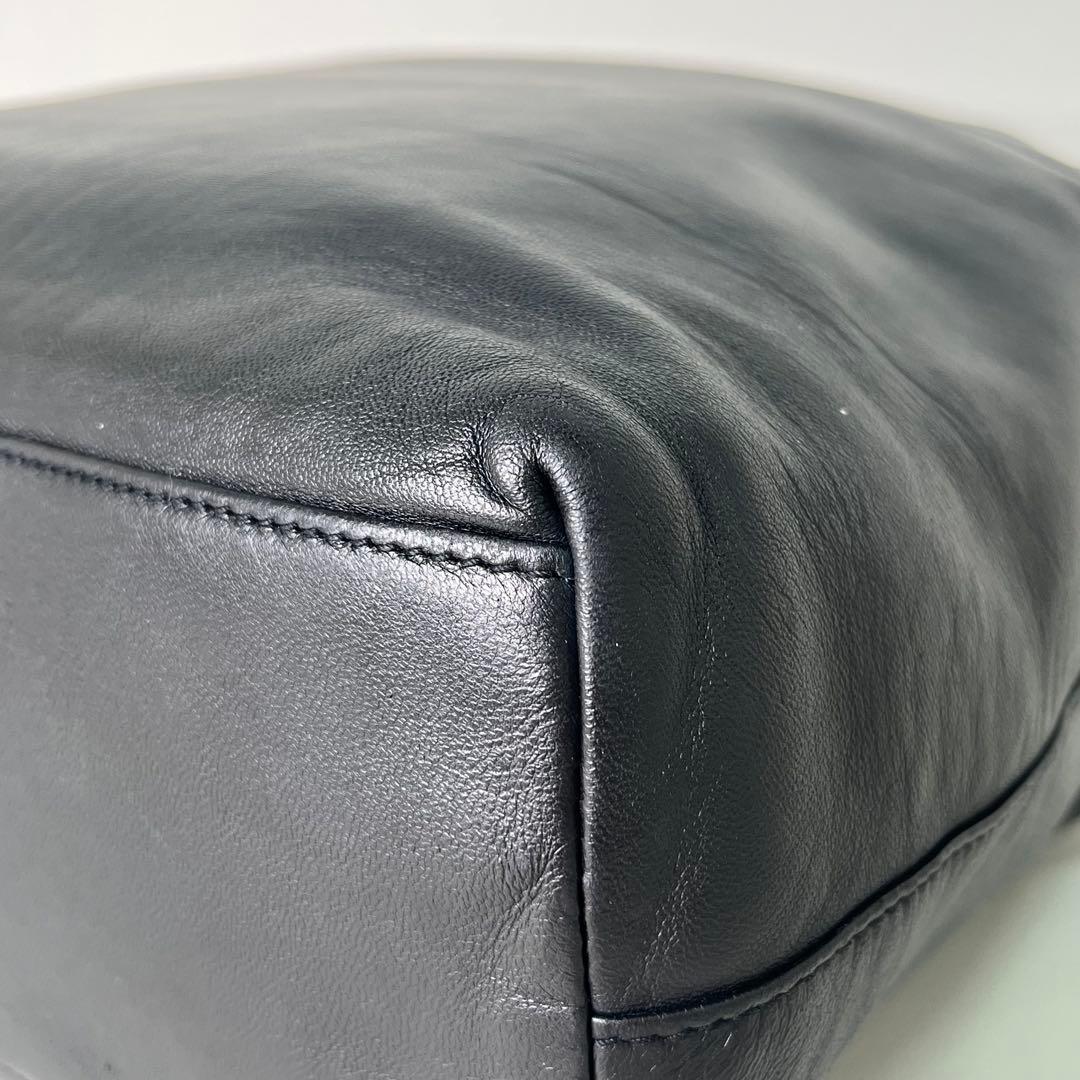 【希少】PRADA/ナッパレザー/トートバッグ/オールレザー/三角ロゴ/ラム