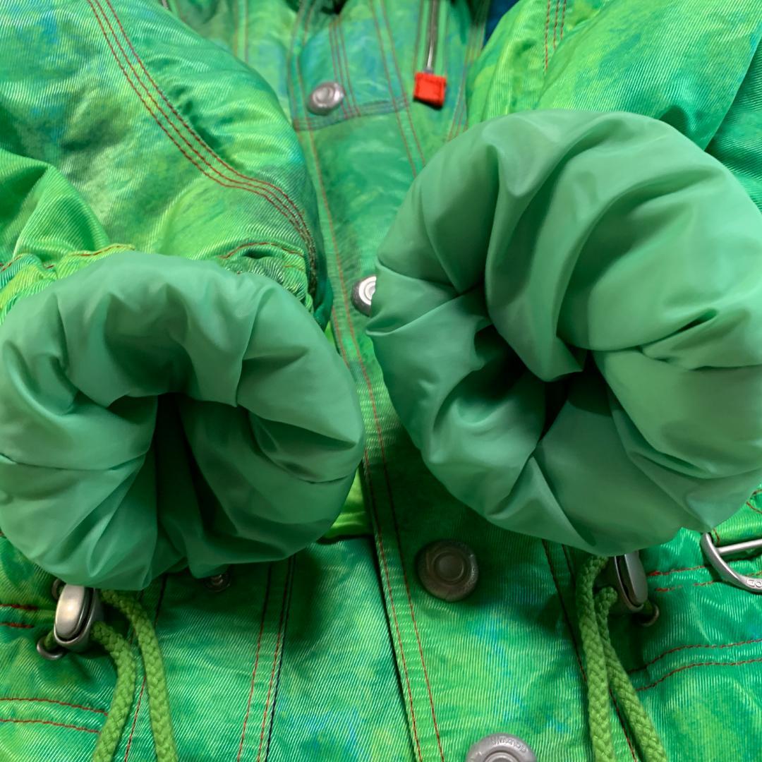 GOLDWIN ゴールドウイン 未使用級 スキースノーボードウェア 派手 LL