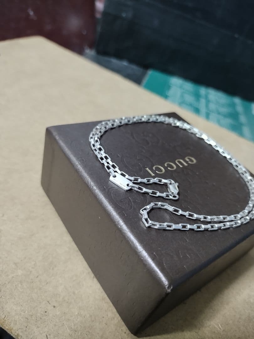 良好品 GUCCIグッチシルバー925チェーンネックレス イタリア製 高級感あり