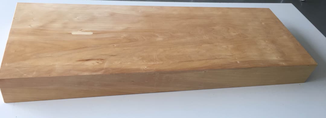 貴重！本やなぎ まな板 加工済み※修復箇所あり 送料込み