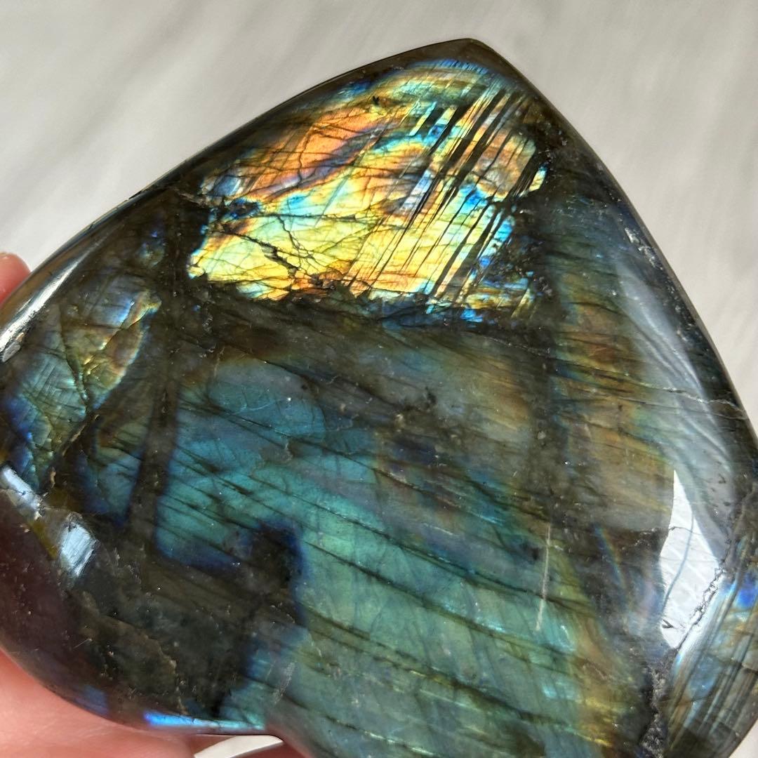 ラブラドライト　大きめ　ハート　両面シラー良い　402g