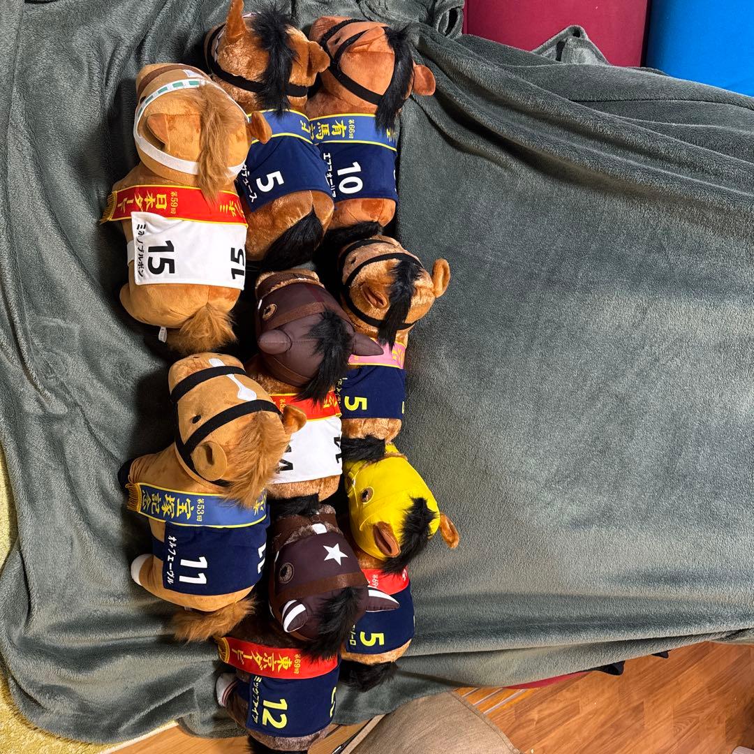 シャイン様　サラブレッドコレクション8頭　と　イクイノックス　4頭セット