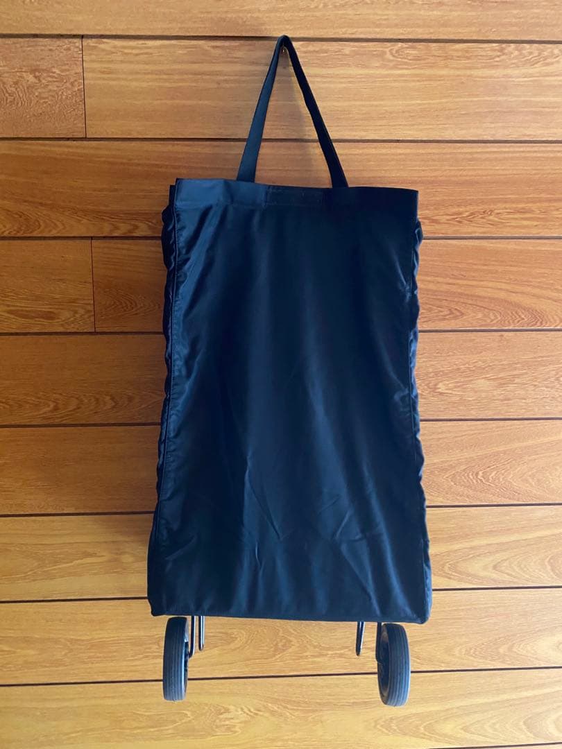 【希少⭐️入手困難】PRADA ショッピングカート　旅行バック　便利なキャリー付き