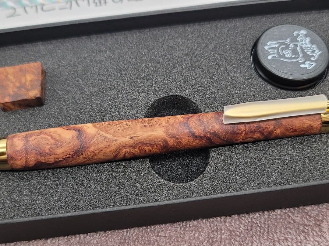 新品　こぶた工房　ローズウッド瘤　極上杢　ボールペン