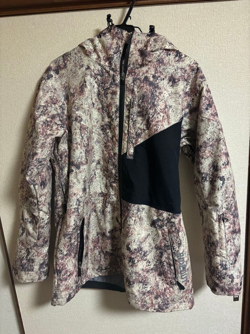 DRAGON JACKET スノーボード　ウェア