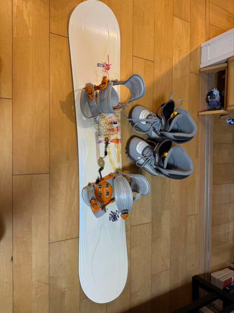 【3点セット 送料込み】143 レディーススノーボードセット！