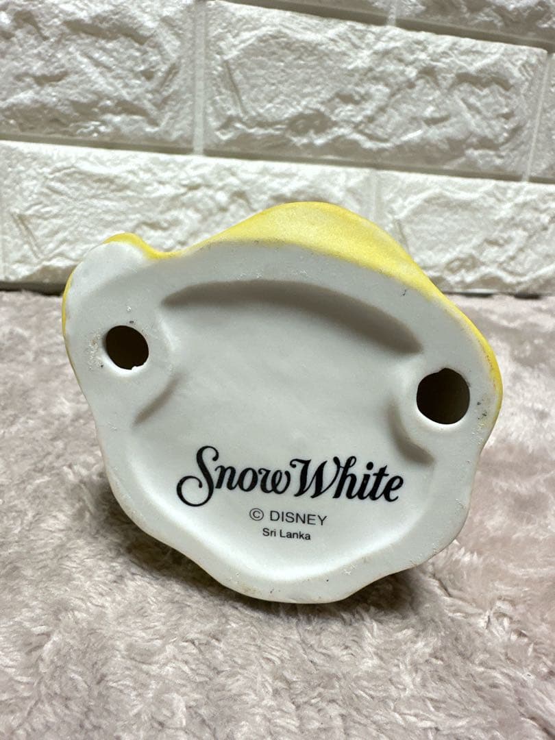 ✨レア❤️✨白雪姫　7人のこびと 陶器製 置物 ディズニーストア　8体セット　美品