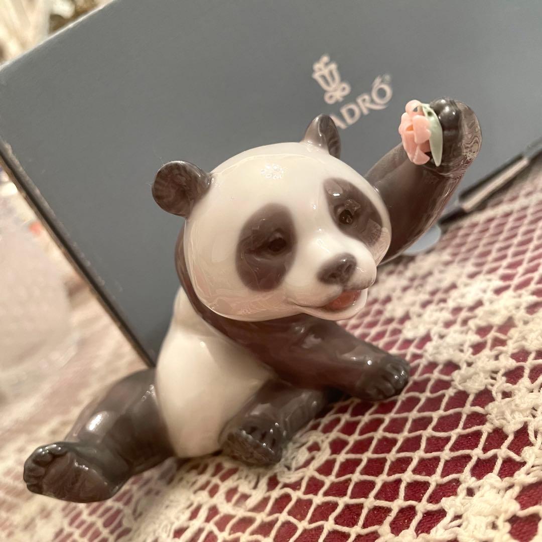 新品　未使用　箱付き　リヤドロ　パンダ　スペイン製　花　ビンテージ　希少　レア