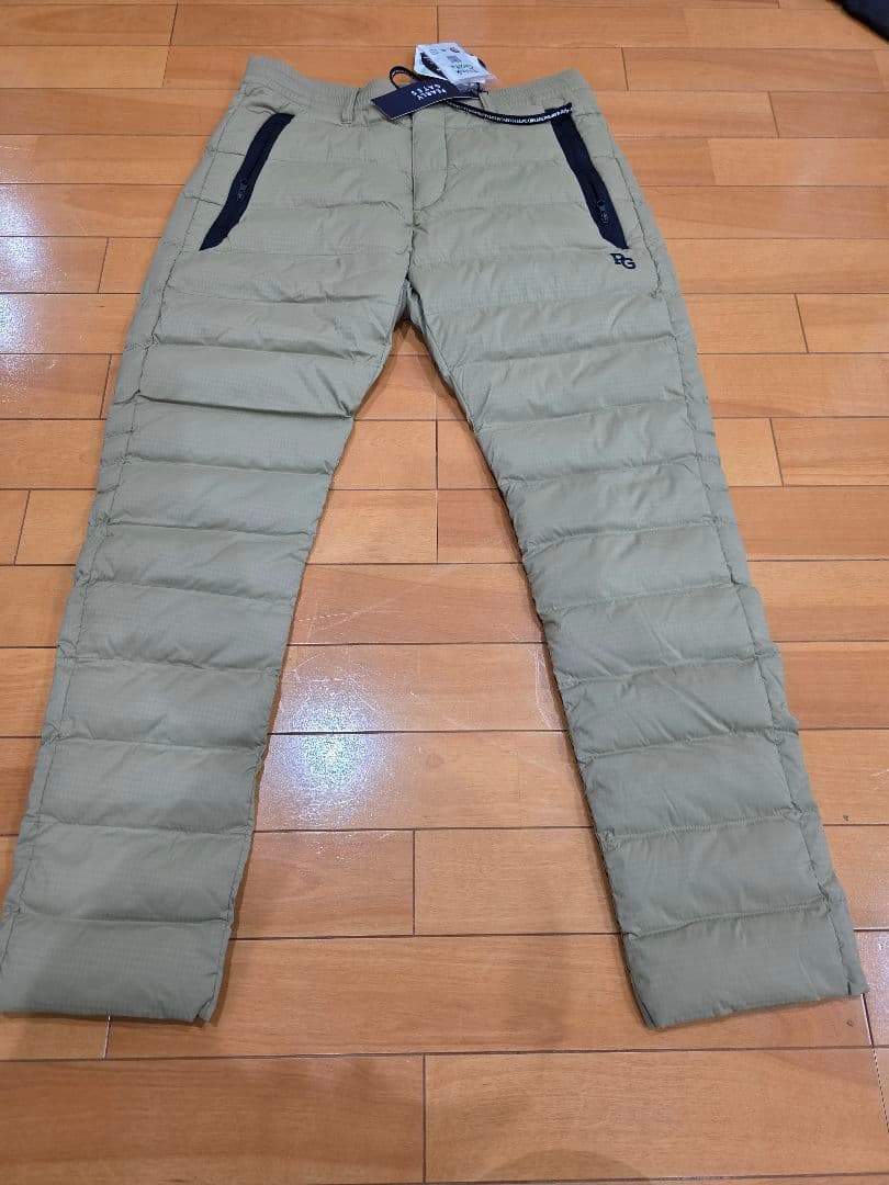 値引きです。パーリーゲイツ　ダウンパンツ ベージュ　新品未使用品