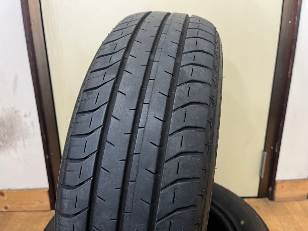 『basser.vol.1』ブリヂストン中古夏タイヤ 185/60R15