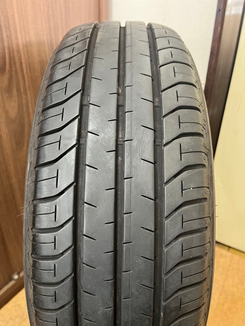 『basser.vol.1』ブリヂストン中古夏タイヤ 185/60R15