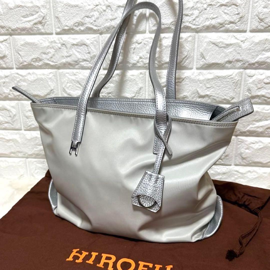 極美品 ヒロフ HIROFU トートバッグ リベロ Lサイズ シルバーグレー
